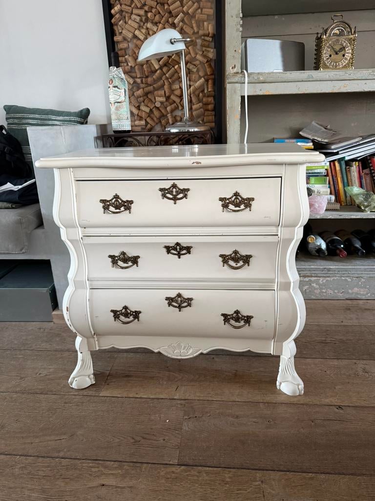 Brocante buikkast / vintage ladekast – licht van kleur, Huis en Inrichting, Kasten | Ladekasten, Ophalen, 50 tot 100 cm, Zo goed als nieuw