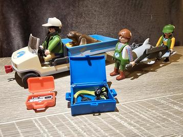 Playmobil dierentuinauto 4464 + dolfijnentransport 4466 beschikbaar voor biedingen