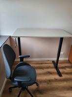 Thuiswerkplek: bureau & bureaustoel, Huis en Inrichting, Bureaus, Ophalen, In hoogte verstelbaar, Zo goed als nieuw