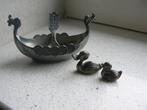 Zoutbootje + lepel + 2 eendjes Handstopt Tin Vikingschip, Antiek en Kunst, Antiek | Tin, Ophalen of Verzenden