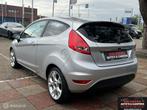Ford Fiesta 1.6 Ghia in zeer goede staat, 1596 cc, Stof, Gebruikt, Beige