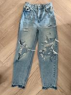 Mom spijkerbroek bershka maat 24 (eur maat 34) zgan, Blauw, Zo goed als nieuw, W27 (confectie 34) of kleiner, Bershka