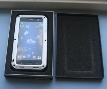 Solide telefoon hoes HTC U11 Love Mei Aluminium Zilver Nieuw beschikbaar voor biedingen