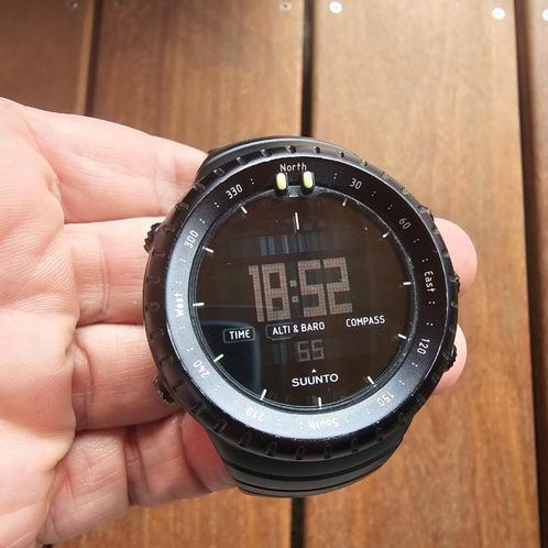 Zeer nette Suunto Core All Black outdoor horloge, Sieraden, Tassen en Uiterlijk, Horloges | Heren, Zo goed als nieuw, Polshorloge