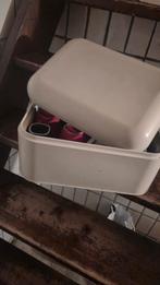 Antieke Broodtrommel met koffiekopjes., Ophalen