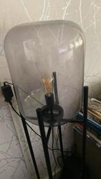 Staande lamp met rookglas 120 hoog ongeveer, Ophalen of Verzenden, Zo goed als nieuw, 75 cm of meer
