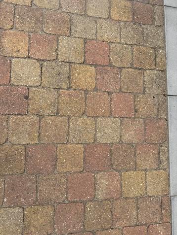 20m2 15x15 nette koppelstenen zelf uithalen en ophalen beschikbaar voor biedingen
