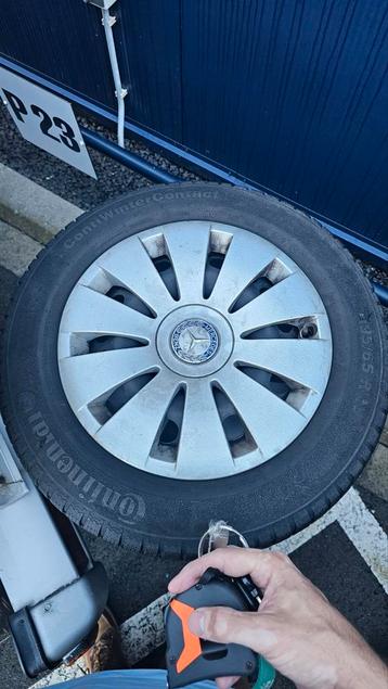 4 Mercedes Winterbanden met Velg - 195 65 15 beschikbaar voor biedingen
