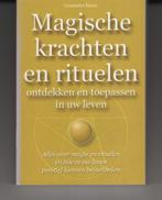 Magische krachten en rituelen Cassandra Eason, Boeken, Ophalen of Verzenden, Gelezen