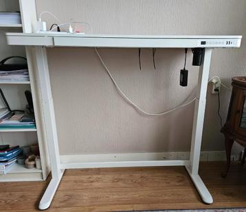 stabureau, statafel, wit beschikbaar voor biedingen