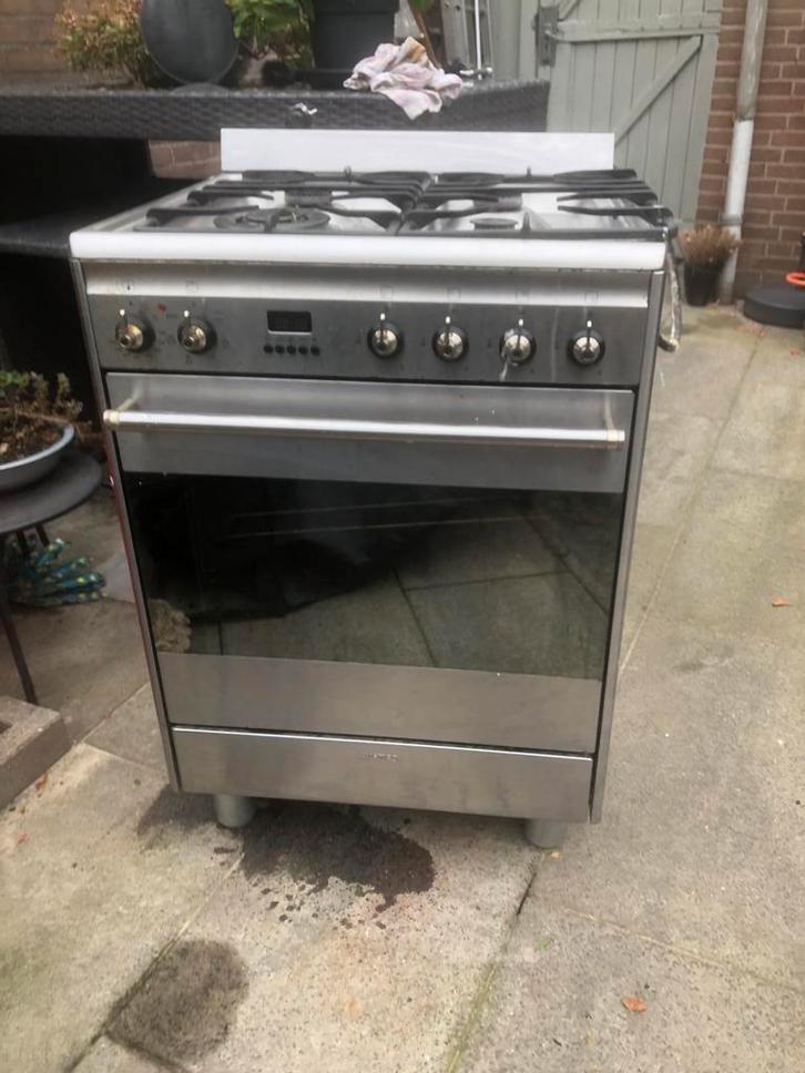 Smeg Gasfornuis met Elektrische Oven ), Witgoed en Apparatuur, Fornuizen, Gebruikt, Vrijstaand, Gas, 4 kookzones, 85 tot 90 cm