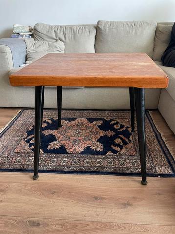Midcentury salontafel beschikbaar voor biedingen