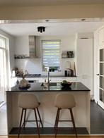 Keuken met spoeleiland en granieten blad, Huis en Inrichting, Keuken | Complete keukens, Gebruikt, Wit, Graniet of Steen, Enkelwandige keuken