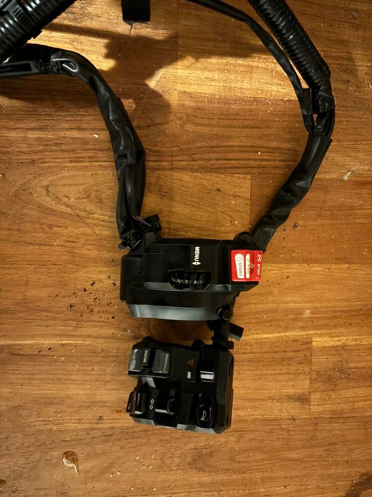 Yamaha mt 09 2021 stuur schakelaars, Ophalen of Verzenden