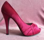 Sexy roze satijnen peeptoe pumps met stiletto hak mt 38.5, Ophalen of Verzenden, Zo goed als nieuw, Roze