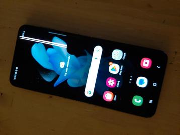 Galaxy z Flip 4 - Android 15 beschikbaar voor biedingen
