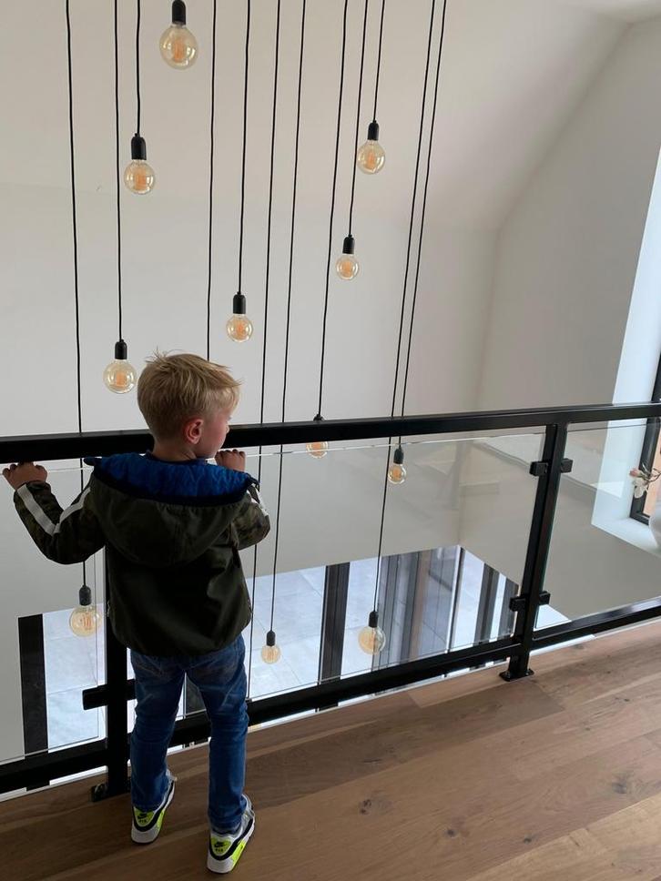 Industriële balustrade – zwart staal + veiligheidsglas, Doe-het-zelf en Verbouw, Ladders en Trappen, Ophalen of Verzenden