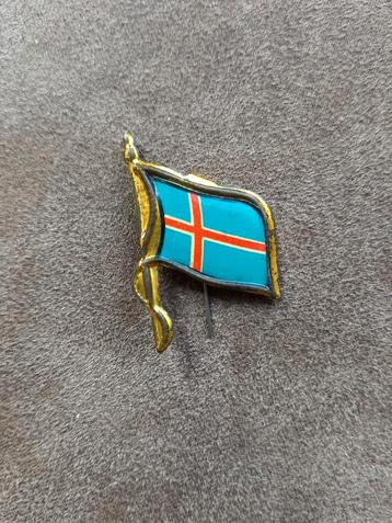 Speld vlag Iceland
/ ijsland  beschikbaar voor biedingen