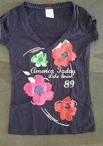 donkerblauw shirt met bloemen van America Today, maat xs, Kleding | Dames, T-shirts, Maat 34 (XS) of kleiner, Blauw, Ophalen of Verzenden