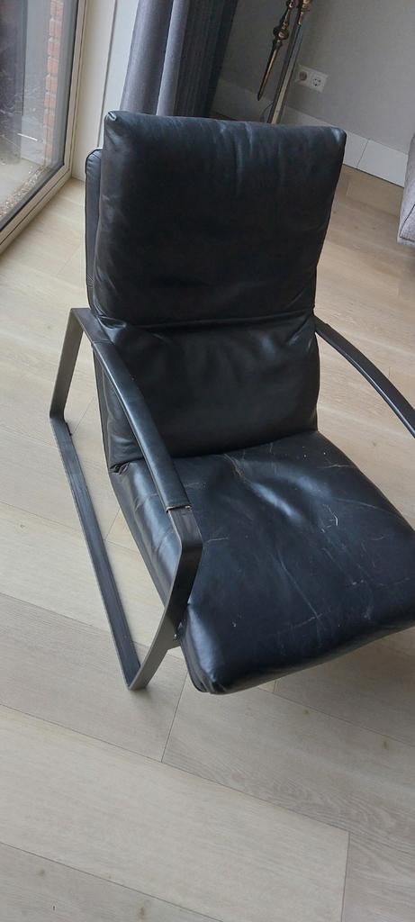 Donkerbruine lederen fauteuil met RVS armleuningen, Gebruikt, 75 tot 100 cm, Ophalen of Verzenden, Modern
