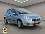 Fiat Grande Punto 1.4 Active 2009 GRIJS | Airco | NAP | NL, Voorwielaandrijving, Gebruikt, 4 cilinders, 400 kg