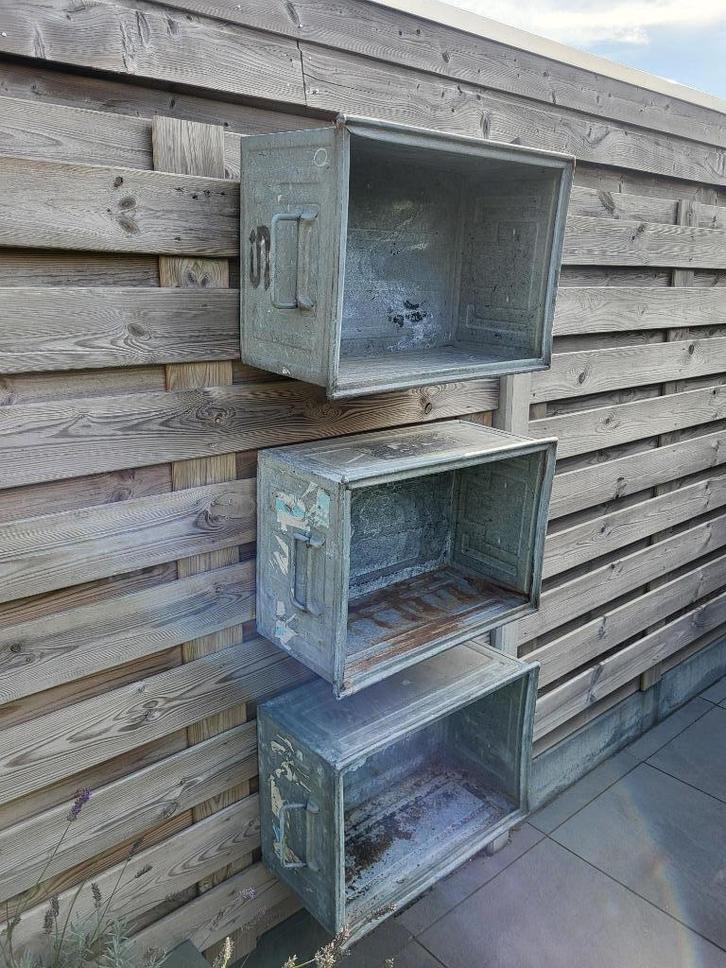 Vintage stalen magazijnbakken, Huis en Inrichting, Woonaccessoires | Overige, Gebruikt, Ophalen