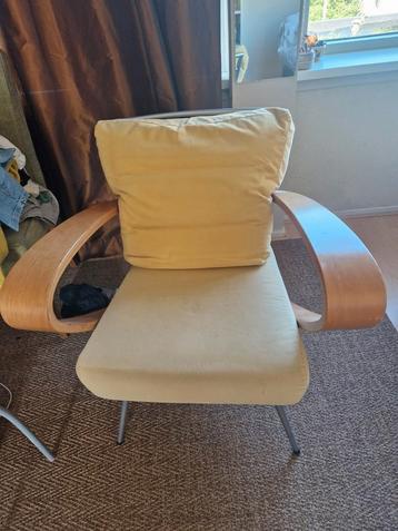 2 bijzondere stoelen