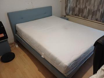Bed 160x200 beschikbaar voor biedingen
