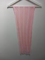 Roze sjaal ongeveer maten: breedte 27cm en lengte 180cm., Kleding | Dames, Ophalen of Verzenden, Zo goed als nieuw