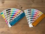 Pantone kleurenwaaiers 2x, Ophalen of Verzenden, Gebruikt, Overige typen