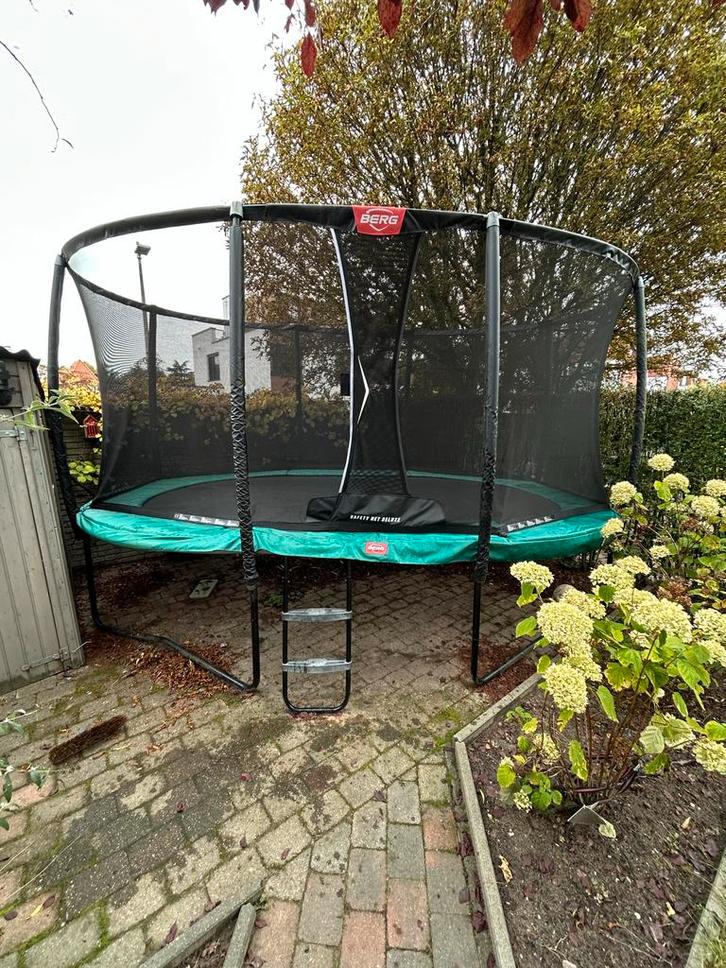 BERG Grand Chapion trampoline 470x310, Kinderen en Baby's, Speelgoed | Buiten | Trampolines, Gebruikt, Ophalen