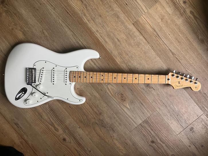 Fender Player Stratocaster MN Polar White, Muziek en Instrumenten, Snaarinstrumenten | Gitaren | Elektrisch, Zo goed als nieuw