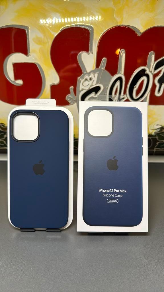 Apple iPhone 12 Pro Max Silicone Case Deep Navy, Telecommunicatie, Mobiele telefoons | Hoesjes en Frontjes | Apple iPhone, Nieuw