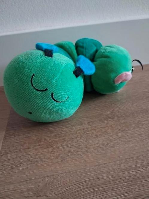 Knuffel muziekdoosje Ikea rups groen K9702, Kinderen en Baby's, Speelgoed | Knuffels en Pluche, Zo goed als nieuw, Overige typen