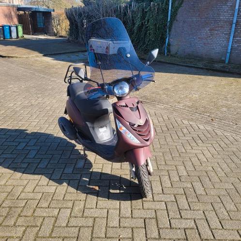 piaggio zip iget 4t, Fietsen en Brommers, Scooters | Piaggio, Gebruikt, Zip, Ophalen