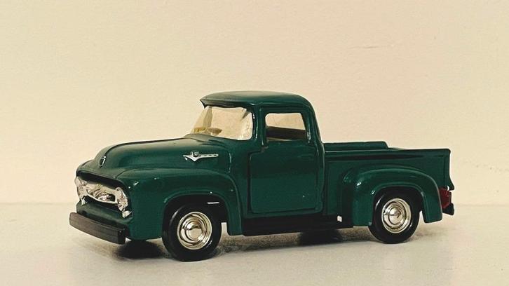 Collector Ford F100 1956 / Road Champs - 1:43. As new !, Verzamelen, Automerken, Motoren en Formule 1, Zo goed als nieuw, Auto's