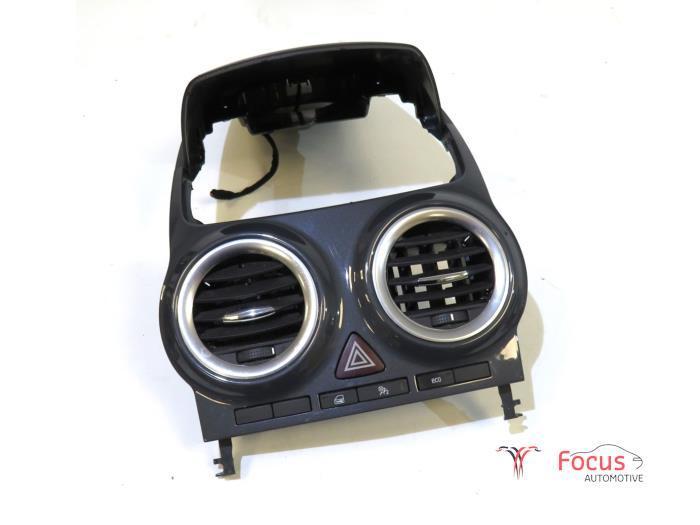 Luchtrooster Dashboard van een Opel Corsa, Auto-onderdelen, Dashboard en Schakelaars, Opel, Gebruikt, 6 maanden garantie, 12 maanden garantie
