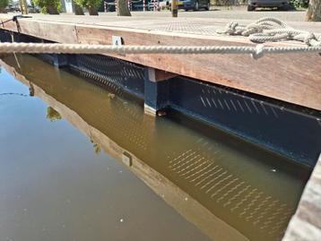 Hdpe platen 15 mm dik beschikbaar voor biedingen