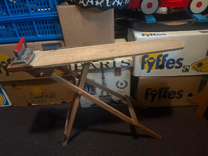 Vintage Strijkplank met Strijkijzer, Antiek en Kunst, Antiek | Speelgoed, Ophalen of Verzenden