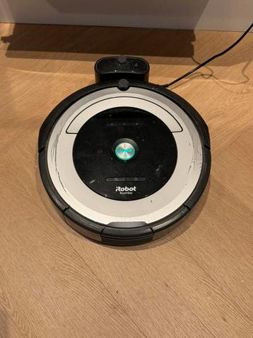 iRobot Roomba 680 robotstofzuiger beschikbaar voor biedingen