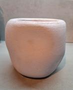 Ecru witte organische bloempot van keramiek, Tuin en Terras, Bloempotten, Rond, Binnen, Ophalen of Verzenden, Zo goed als nieuw
