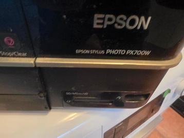 Epson Stylus Photo PX700W Printer/Scanner beschikbaar voor biedingen