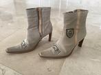 Heel aparte vintage laarsjes maat 37, army style, Beige, Lage of Enkellaarzen, Ophalen of Verzenden, Gedragen