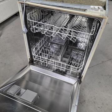 SIEMENS INBOUW  VAATWASMACHINE AFWASMACHINE TYPE S9J1S beschikbaar voor biedingen
