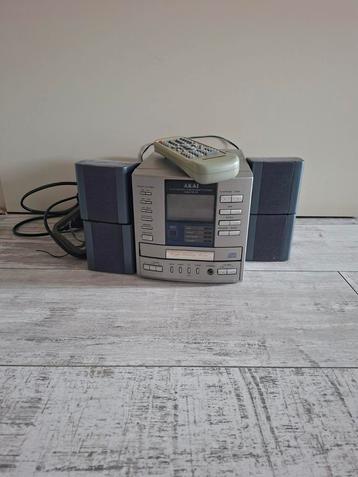 Vintage Akai HiFi Micro Component System met afstandsbedieni beschikbaar voor biedingen