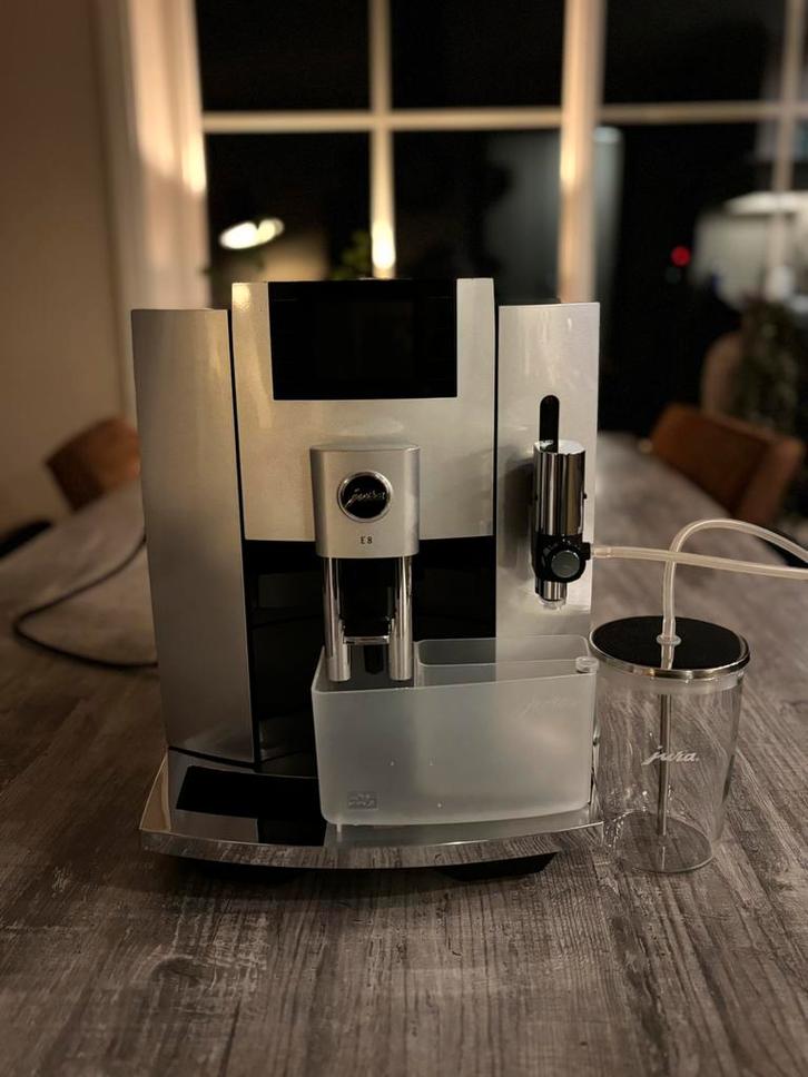 Yura E8 koffiezetapparaat, Moonlight Silver, Witgoed en Apparatuur, Koffiezetapparaten, Zo goed als nieuw, Koffiebonen, Koffiemachine