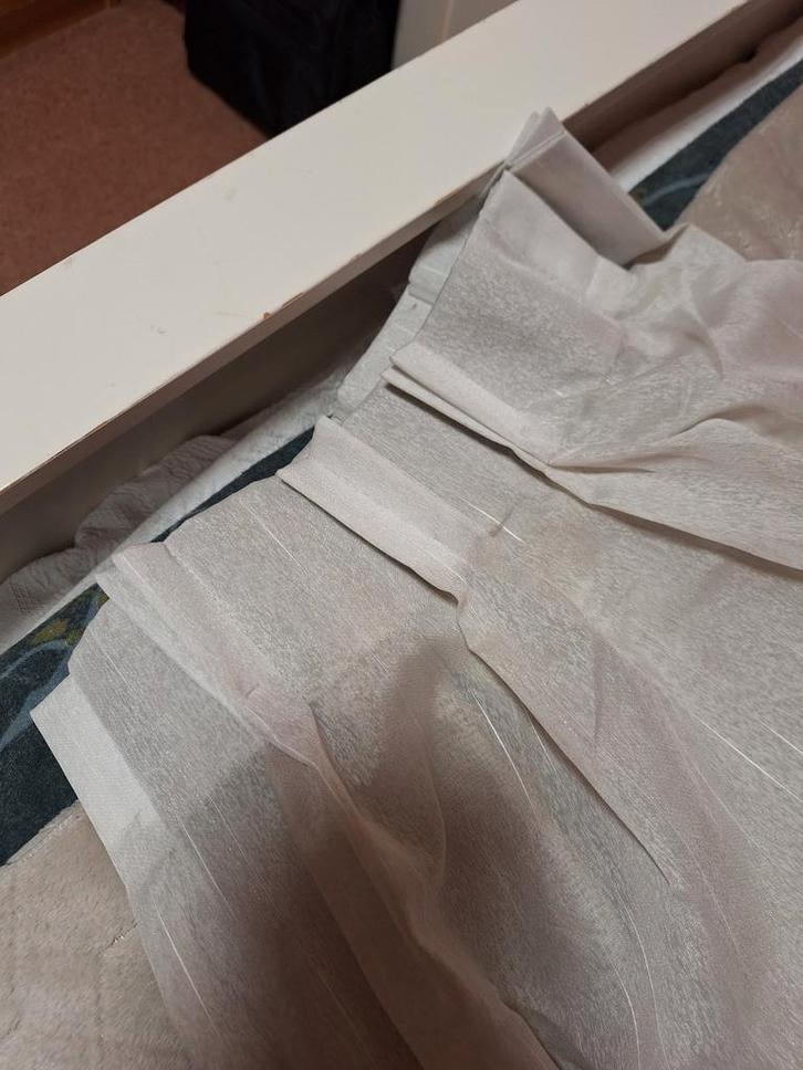 Vitrage wit met mooie relief, Huis en Inrichting, Stoffering | Gordijnen en Lamellen, Zo goed als nieuw, 150 tot 200 cm, 50 tot 100 cm