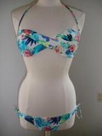 Bikini met bloemen maat 38, Kleding | Dames, Badmode en Zwemkleding, Ophalen of Verzenden, Zo goed als nieuw, Wit, Bikini