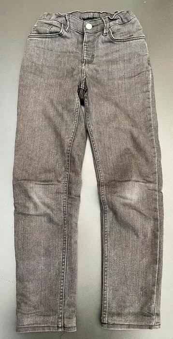TE KOOP: donkergrijze gevoerde jeansbroek H&M maat 134 ZGAN beschikbaar voor biedingen