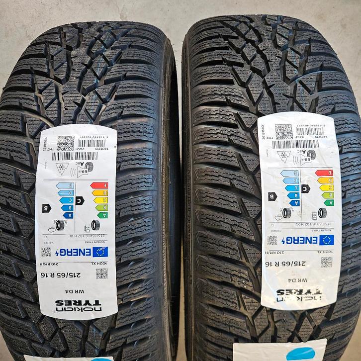 2x 215/65 R16 Nokian Winterbanden NIEUW Montage Mogelijk, Auto-onderdelen, Banden en Velgen, Band(en), Winterbanden, 16 inch, 215 mm